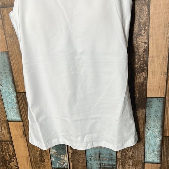Women's medium Strapy sports bra White Tank Top - Picture 4 of 14